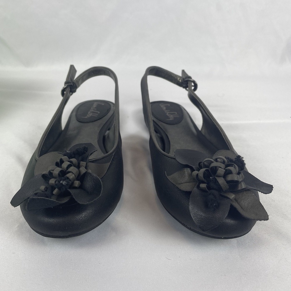 Sam & Libby Flapper Flat Black Slide Sandals Strap Heel Shoe Flower NWT Size 8